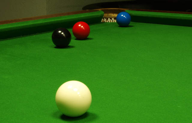 snooker table balls